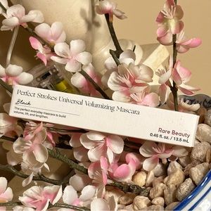 Rare Beauty Perfect Strokes Universal Voluminizing Mascara
